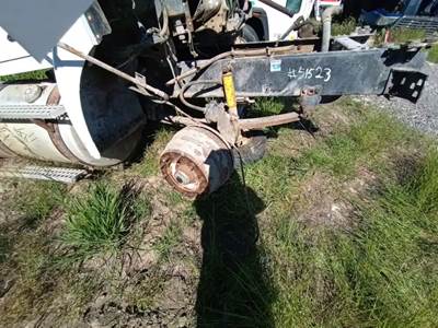 Volvo / WhiteGMC WG Front Axle Assembly for a 1995 White WG