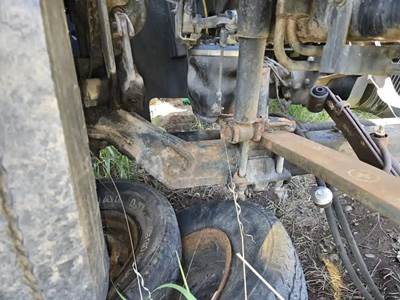 Volvo 12K Front Axle Assembly for a 2006 Volvo VNL
