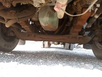 Volvo EXPEDITOR Front Axle Assembly