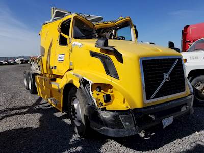 Volvo VNL Front Axle Assembly