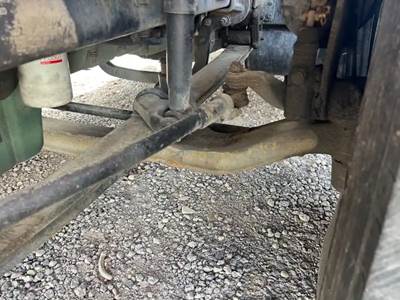 Volvo VNL Front Axle Assembly