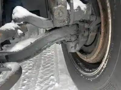 Volvo VNL Front Axle Assembly