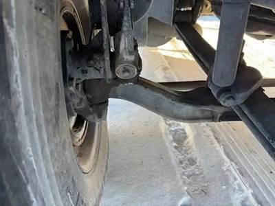 Volvo VNL Front Axle Assembly