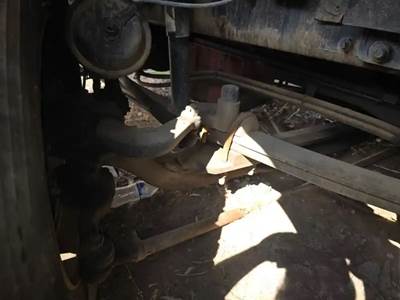 Volvo VNL Front Axle Assembly