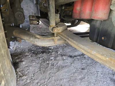 Volvo VNL Front Axle Assembly