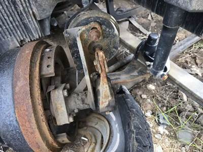 Volvo VNL Front Axle Assembly