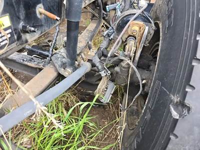 Volvo VNL Front Axle Assembly