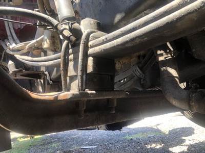 Western Star 4900EX Front Axle Assembly