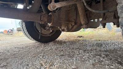 Dana S110 Rear Axle Assembly for a 2015 Ford F-550