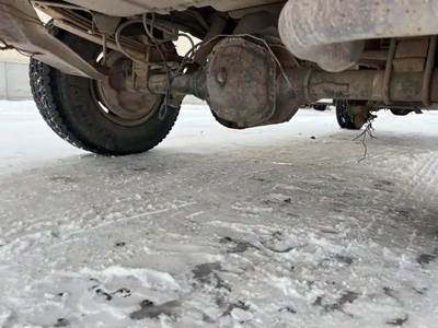 Ford 10 1/4 Rear Axle Assembly for a 1997 Ford F-250