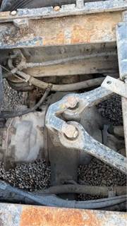 Dana-Spicer DSP40 Front Axle Housing for a 2003 Kenworth T800