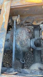 Dana-Spicer DSP40 Front Axle Housing for a 2011 Peterbilt 387