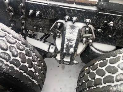 Dana-Spicer DSP41 Front Axle Housing for a 2012 Peterbilt 388