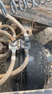 Eaton DS402 Front Axle Housing for a 1987 International F-9370