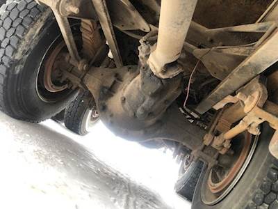 Eaton DS402P Front Axle Housing for a 1987 Kenworth T800