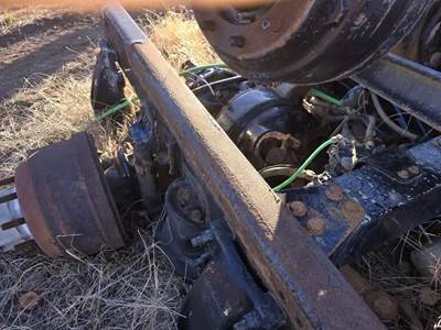 Eaton DS404 Front Axle Housing for a 2003 Freightliner FLD132 XL CLASSIC