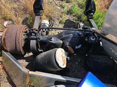 Eaton DSP40 Front Axle Housing for a 2014 Kenworth T660