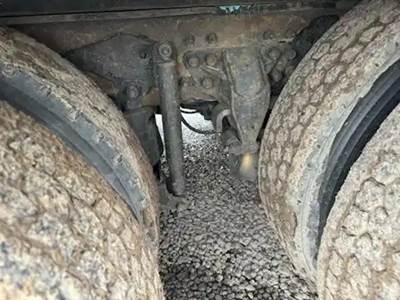 Eaton DSP41 Front Axle Housing for a 2009 Kenworth T300