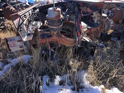 Eaton DT402 Front Axle Housing for a 1989 Kenworth T800