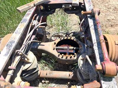 Mack CRD 92-93 Front Axle Housing for a 1986 Mack RW613