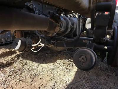 Mack CRDP92 Front Axle Housing for a 1996 Mack CH613