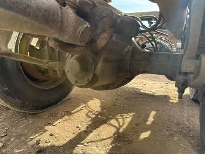 Meritor-Rockwell 40-145 Front Axle Housing for a 1990 Ford LTL9000