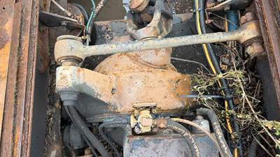 Meritor-Rockwell 40-145 Front Axle Housing for a 1996 International F-8200
