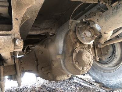 Meritor-Rockwell 40-145 Front Axle Housing for a 1995 Peterbilt 379