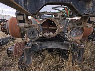 Meritor-Rockwell 40145 Front Axle Housing for a 1996 Ford AT9513 Aeromax 113