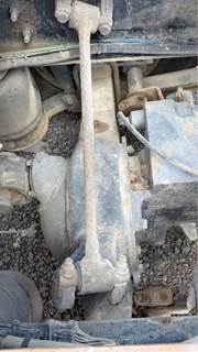 Meritor-Rockwell 40145 Front Axle Housing for a 1999 Freightliner Century Class C120