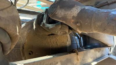 Meritor-Rockwell 40145 Front Axle Housing for a 2004 Peterbilt 379
