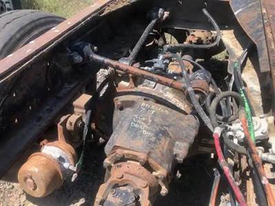 Meritor-Rockwell 46-160 Front Axle Housing for a 1995 Ford L9000