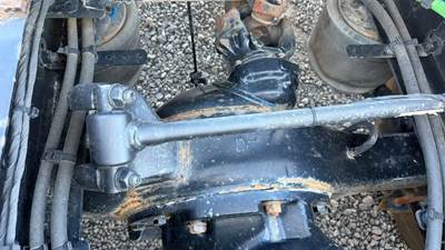 Meritor-Rockwell MT-40-14X Front Axle Housing for a 2019 Freightliner Cascadia 126