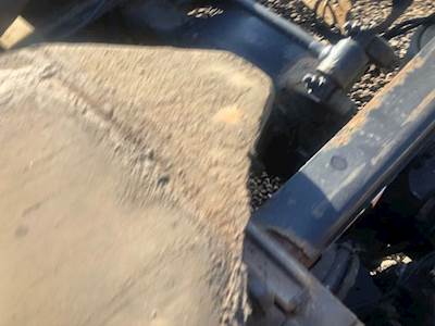 Meritor-Rockwell MT40-14X Front Axle Housing for a 2014 Freightliner Cascadia 125