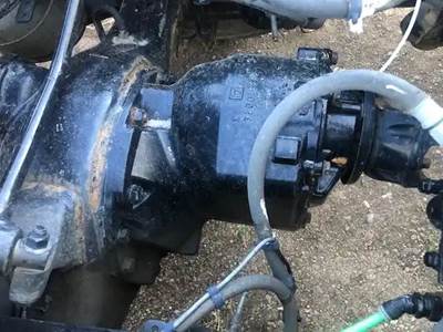 Meritor-Rockwell MT40-14X Front Axle Housing for a 2020 Freightliner Cascadia 126