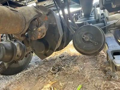 Meritor-Rockwell MT40-14X Front Axle Housing for a 2019 Peterbilt 579