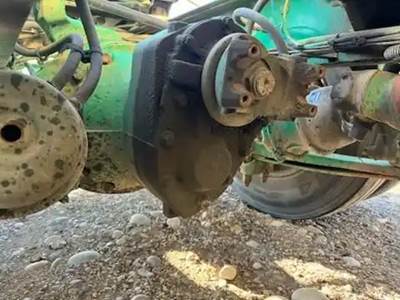 Meritor-Rockwell MT40-14X Front Axle Housing for a 2014 International PROSTAR