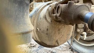 Meritor-Rockwell RDL46160 Front Axle Housing for a 2017 Peterbilt 389