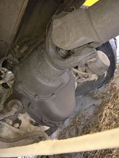 Meritor-Rockwell SQHD Front Axle Housing for a 1981 Peterbilt 359