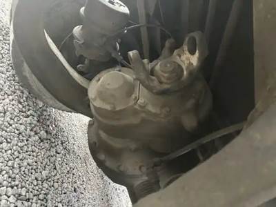 Meritor-Rockwell SSHD Front Axle Housing for a 1990 Western Star 5900
