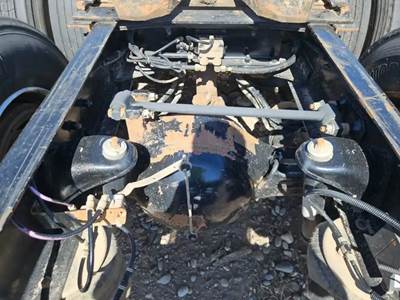 Dana DSP40 Rear Axle Housing for a 2012 Kenworth T800