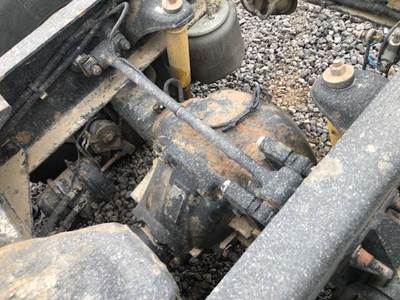 Dana DSP40 Rear Axle Housing for a 2009 Peterbilt 387