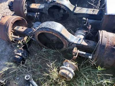 Dana J210S Rear Axle Housing for a 1997 International 4900