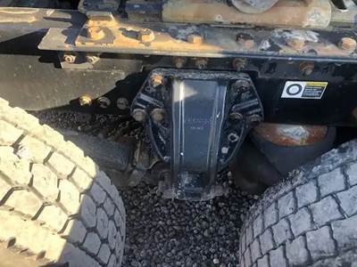 Dana RSP40 Rear Axle Housing for a 2016 Kenworth T680