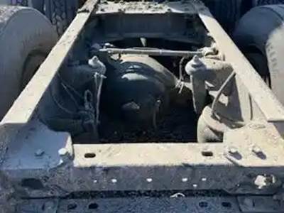 Dana RSP 40 Rear Axle Housing for a 2015 Kenworth T680