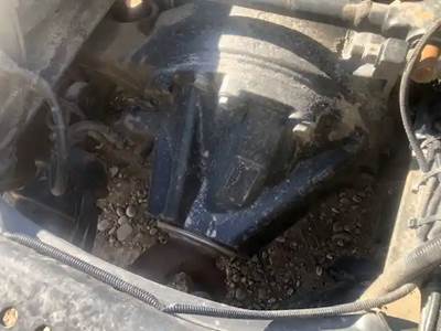 Dana S23190D Rear Axle Housing for a 2015 Kenworth T680