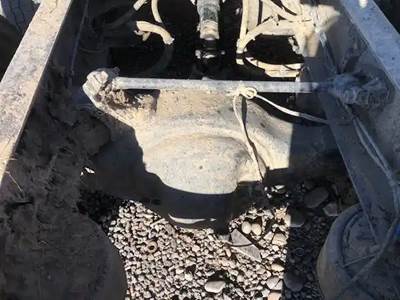 Detroit DA-RT-40.0-4 Rear Axle Housing for a 2020 Freightliner Cascadia 126