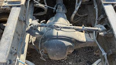 Detroit DA-RT-40.0-4 Rear Axle Housing for a 2019 Freightliner Cascadia 126