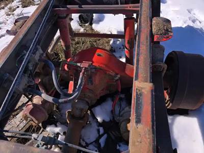 Eaton 19050s Rear Axle Housing for a 1990 GMC C7000 Topkick