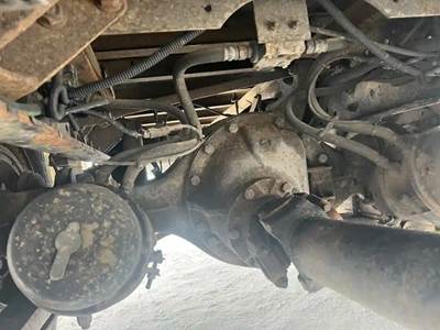 Eaton 19060S Rear Axle Housing for a 2006 International 4300